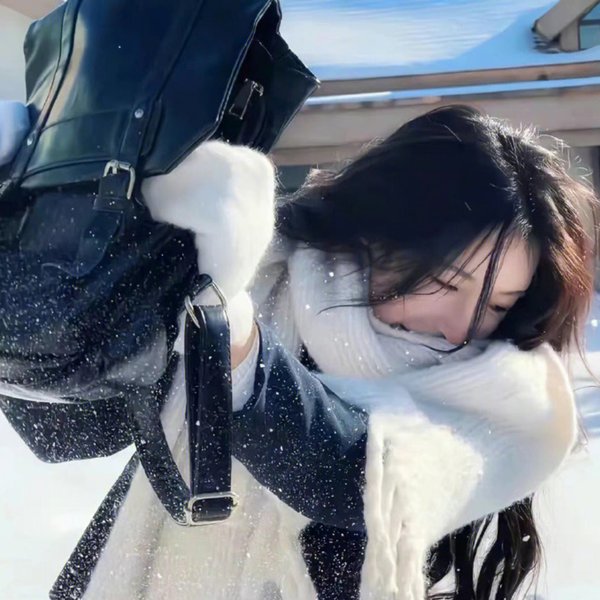 漂亮女人海报
