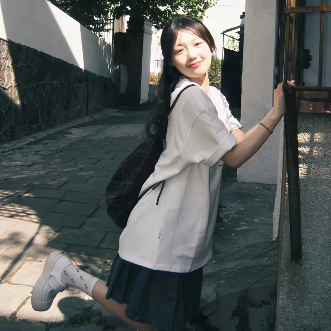 芭比杀手海报